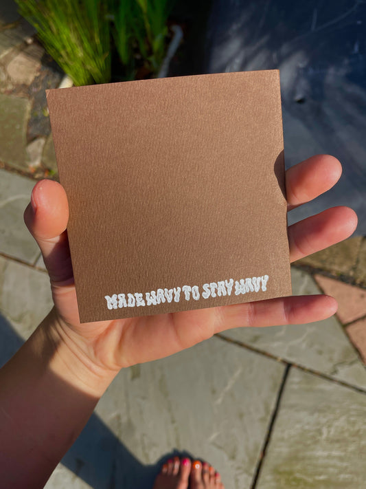 Wavy Lady Card
