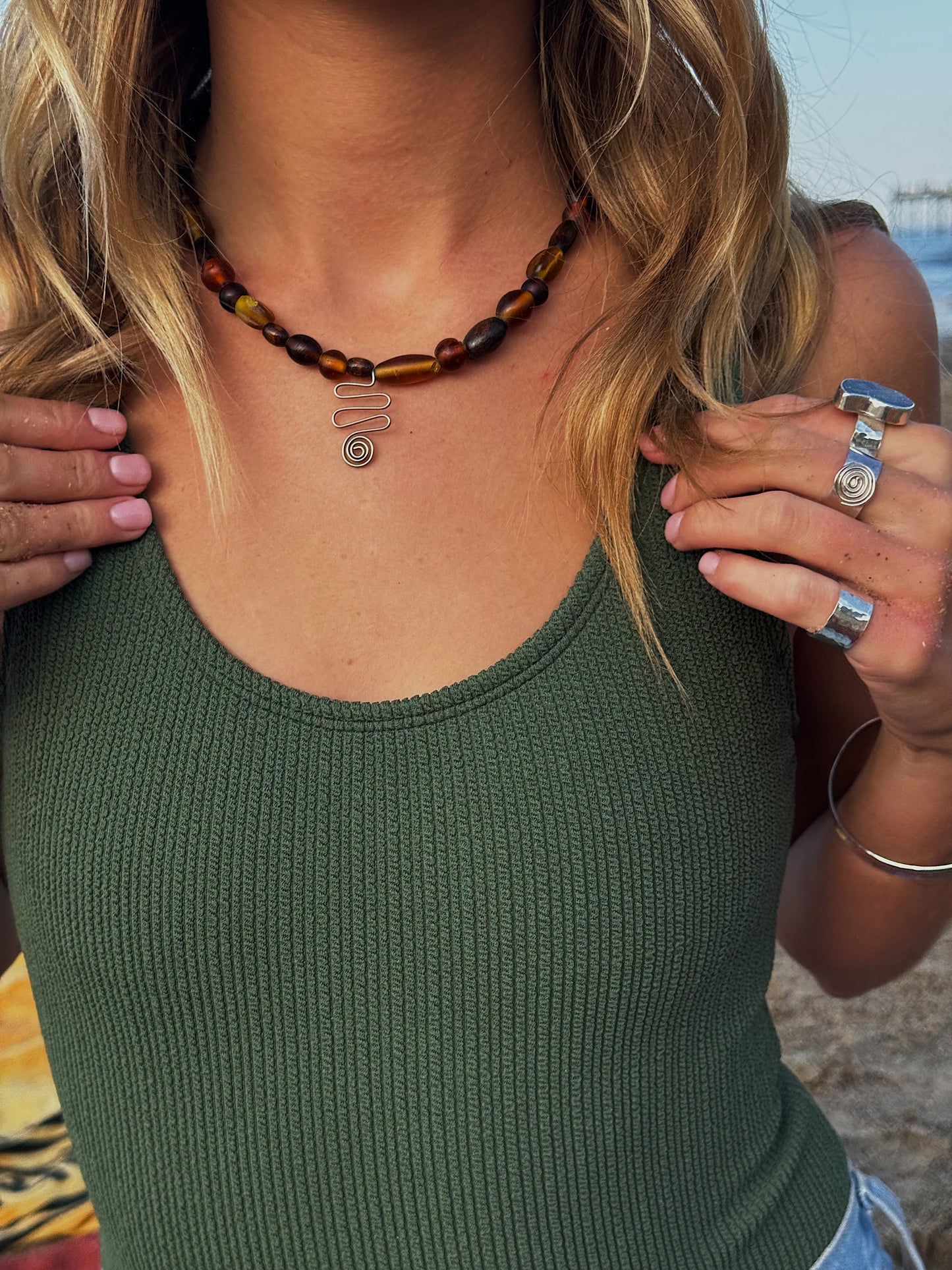 Topaz Waviness Necklace