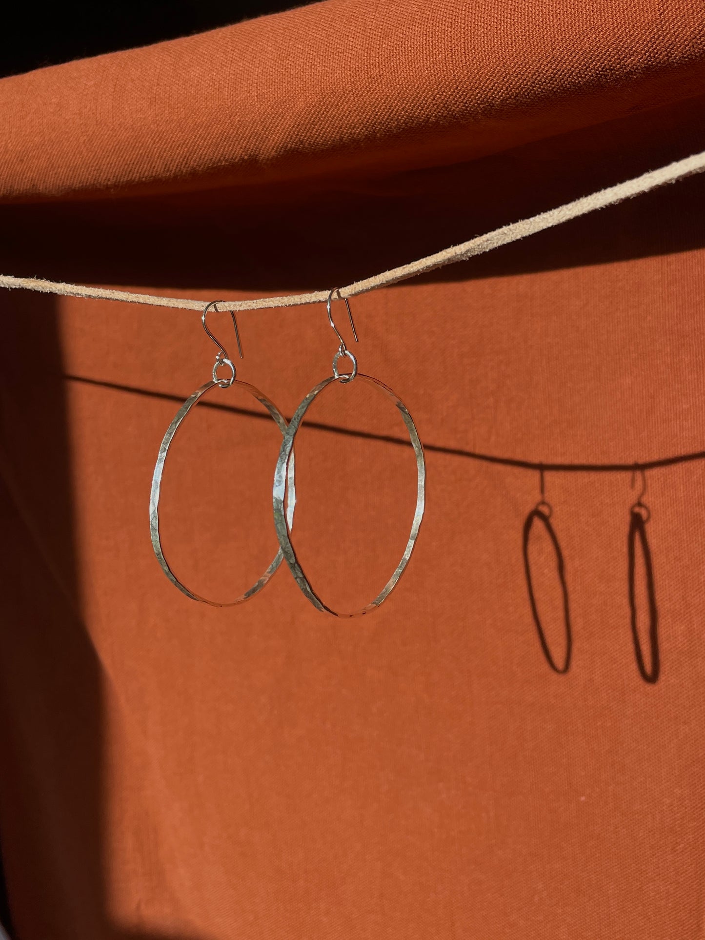 Spin Hammered Hoops