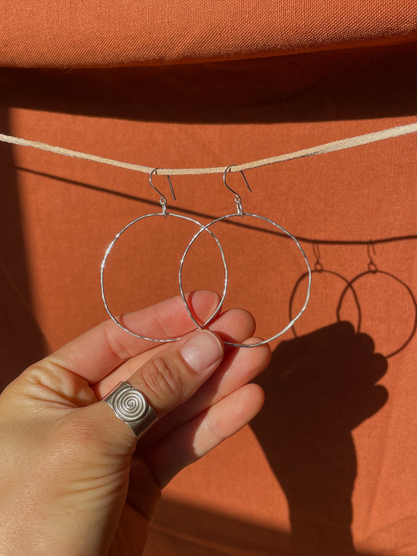 Spin Hammered Hoops
