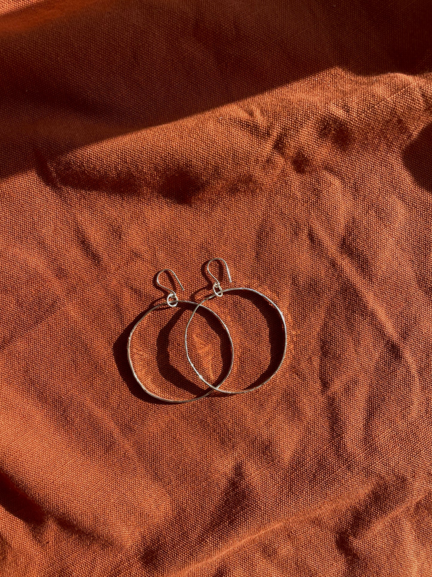 Spin Hammered Hoops