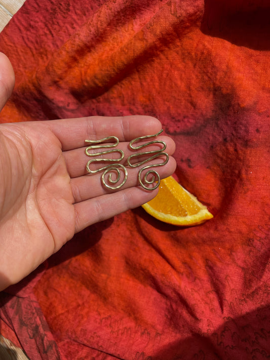 Waviness Brass Studs